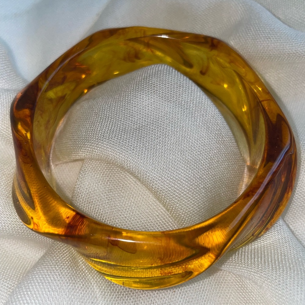 Bangle Bracelet Set in Cream, Taupe, and  Amber (3-Piece Bundle) - Picture 5 of 5
